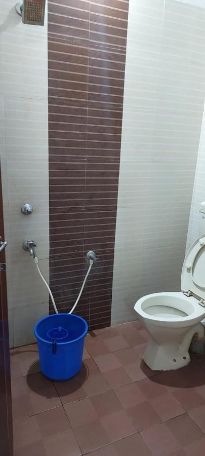 Guruvayur Adithya エクステリア 写真